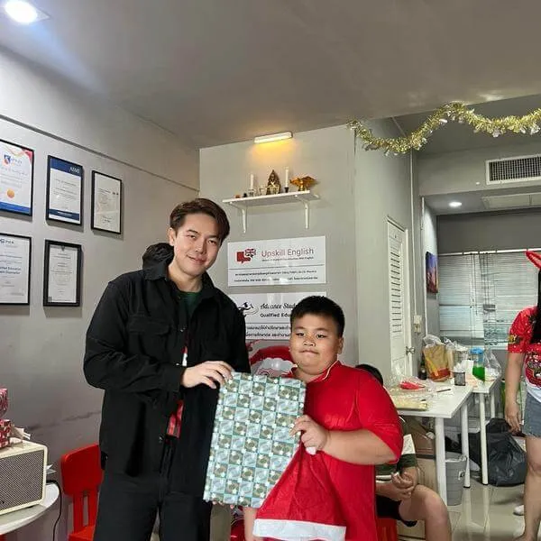 ห้องเรียนภาษาอังกฤษ UpskillEnglish บรรยากาศอบอุ่น